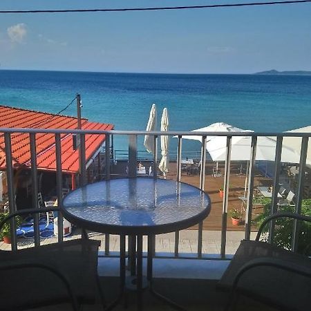 Diolkos Apartement Nea Roda Extérieur photo