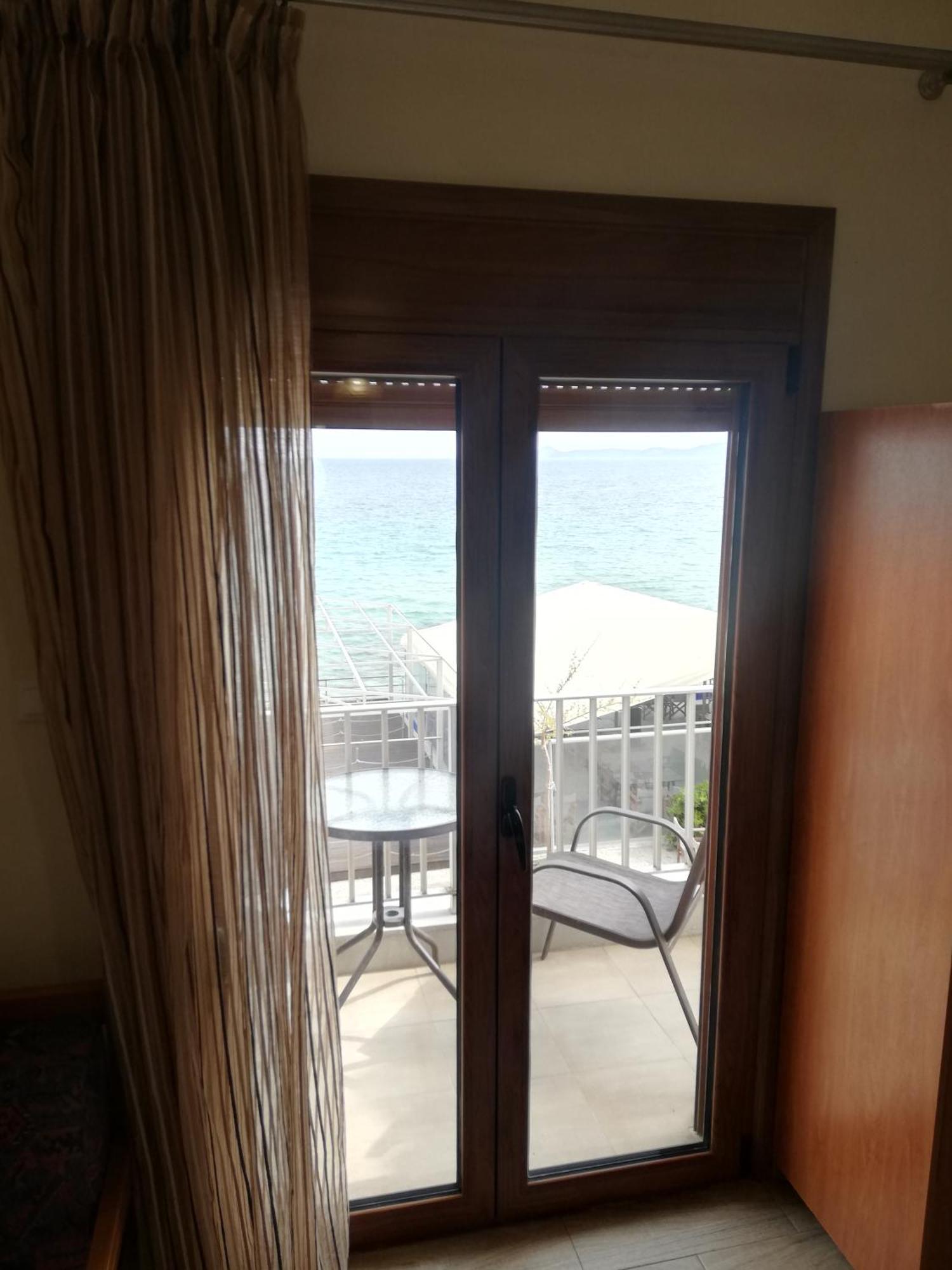 Diolkos Apartement Nea Roda Chambre photo