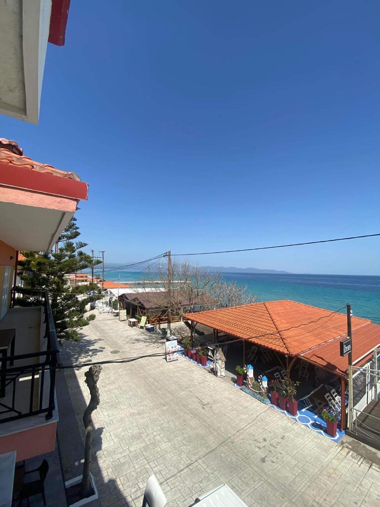 Diolkos Apartement Nea Roda Chambre photo